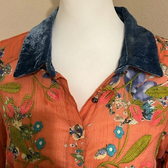 Soft Surroundings Women’s Button down Multi Color Floral L/S blouse Size M - Picture 5 of 7